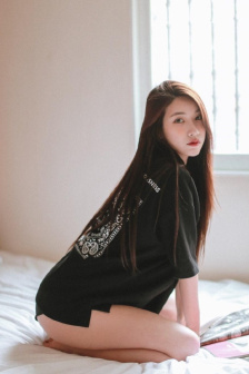 40多岁的女人成熟之美白衬衫